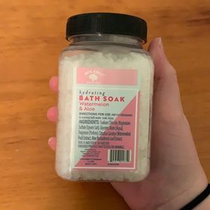 NWOT Watermelon and Aloe Bath Soak